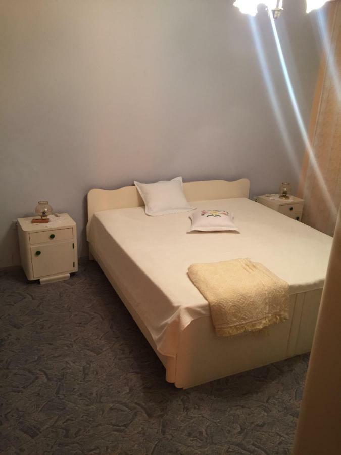 Apartman Frane 6+2 Brodarica  Exterior photo